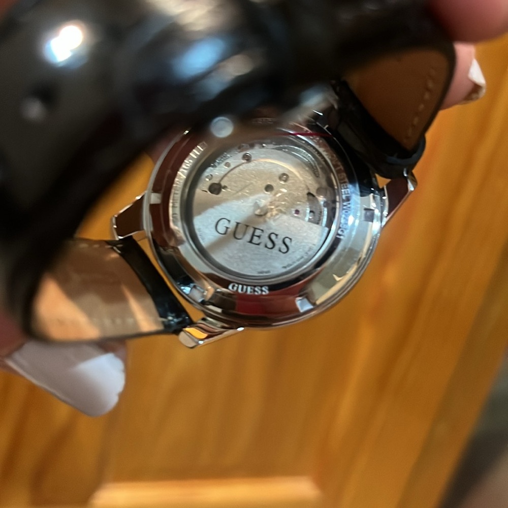 Guess Automatic Watch - Picture 12 of 15